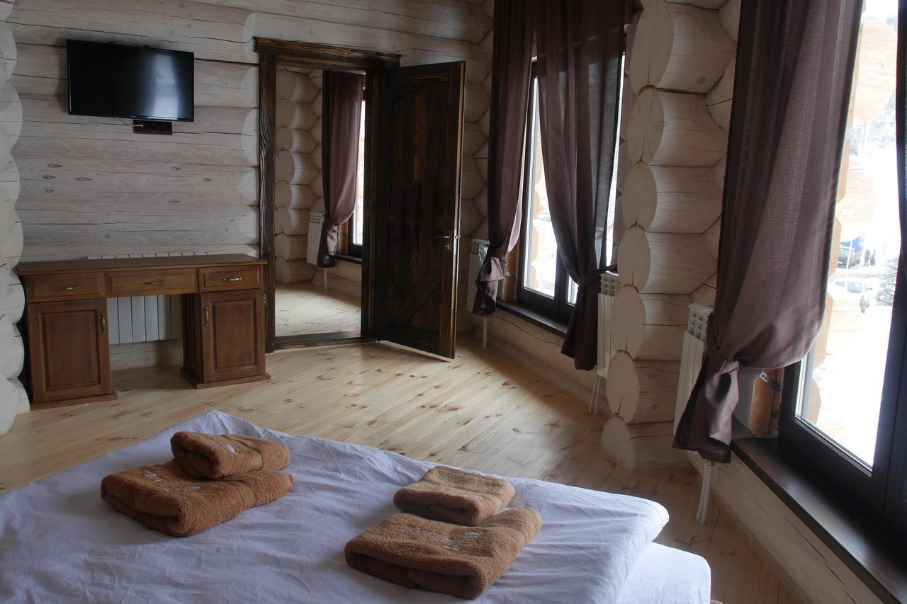 Hotel Berloga Pylypets Pilipets Exteriér fotografie